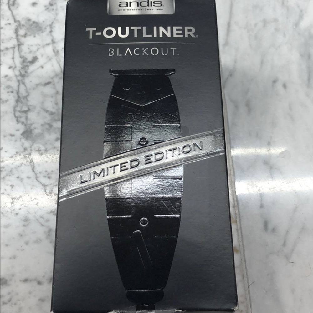 Andis t-outliner clipper